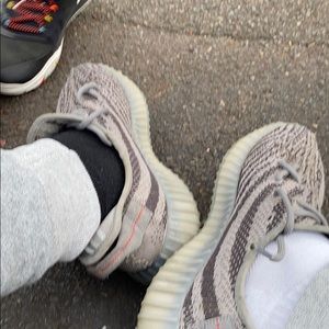 Meet your Posher, Yahjair